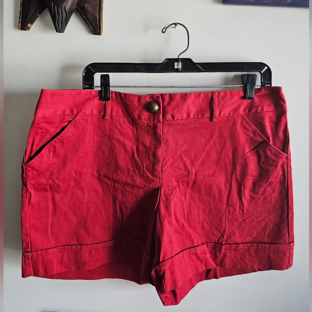 Courtenay Red High Waist Shorts